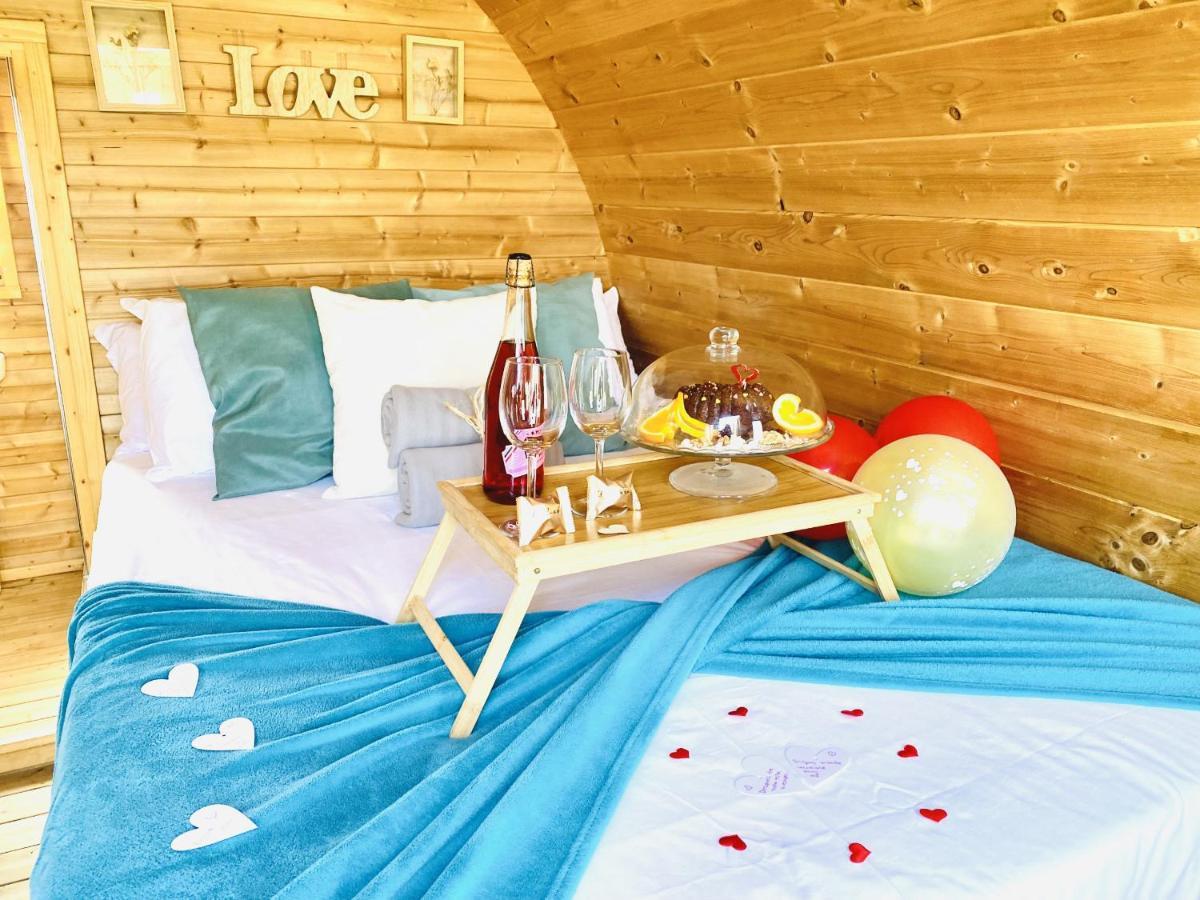 Lykke Suite Spa Sauna Piscina Y Jardin Buzanada Εξωτερικό φωτογραφία