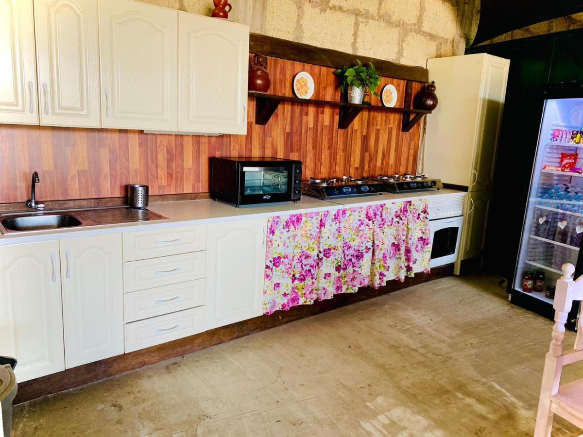 Lykke Suite Spa Sauna Piscina Y Jardin Buzanada Εξωτερικό φωτογραφία
